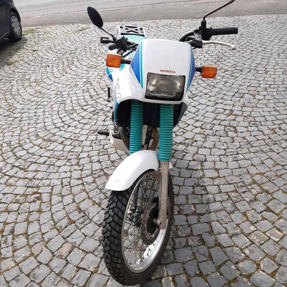 Motorrad Honda NX 250 in Morschen