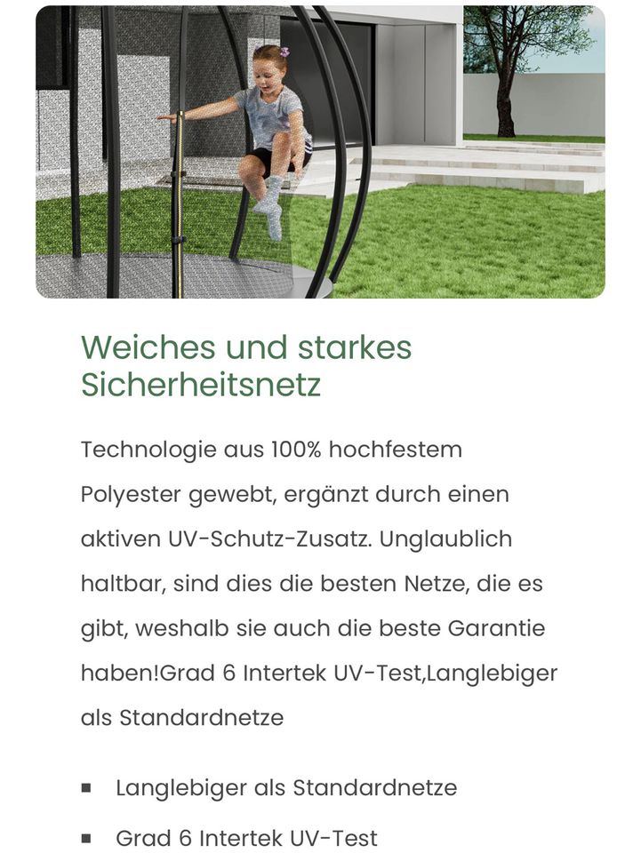 Trampoline mit Sicherheitsnetz und Leiter in Kassel