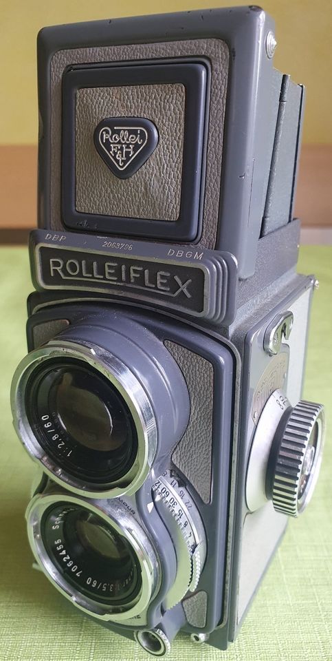 "Rolleiflex Baby 4x4 Fotoapparat Bj.1963-68" mit Filme in Bühl