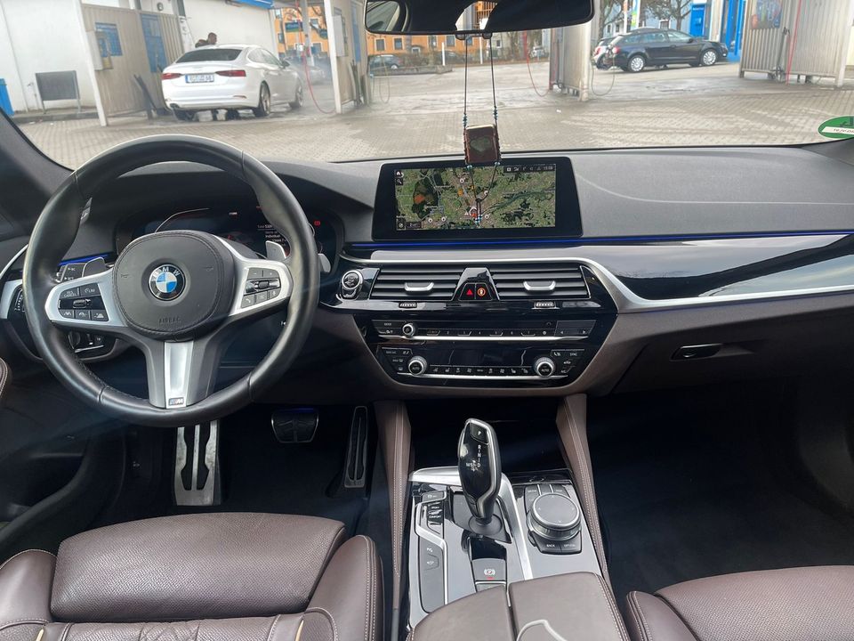 BMW 530d Xdrive G30 M-Sportpaket in Rosenheim