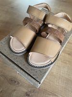 Wheat Sandalen Gr. 28 beige braun Blumen Leder NEU Niedersachsen - Pattensen Vorschau