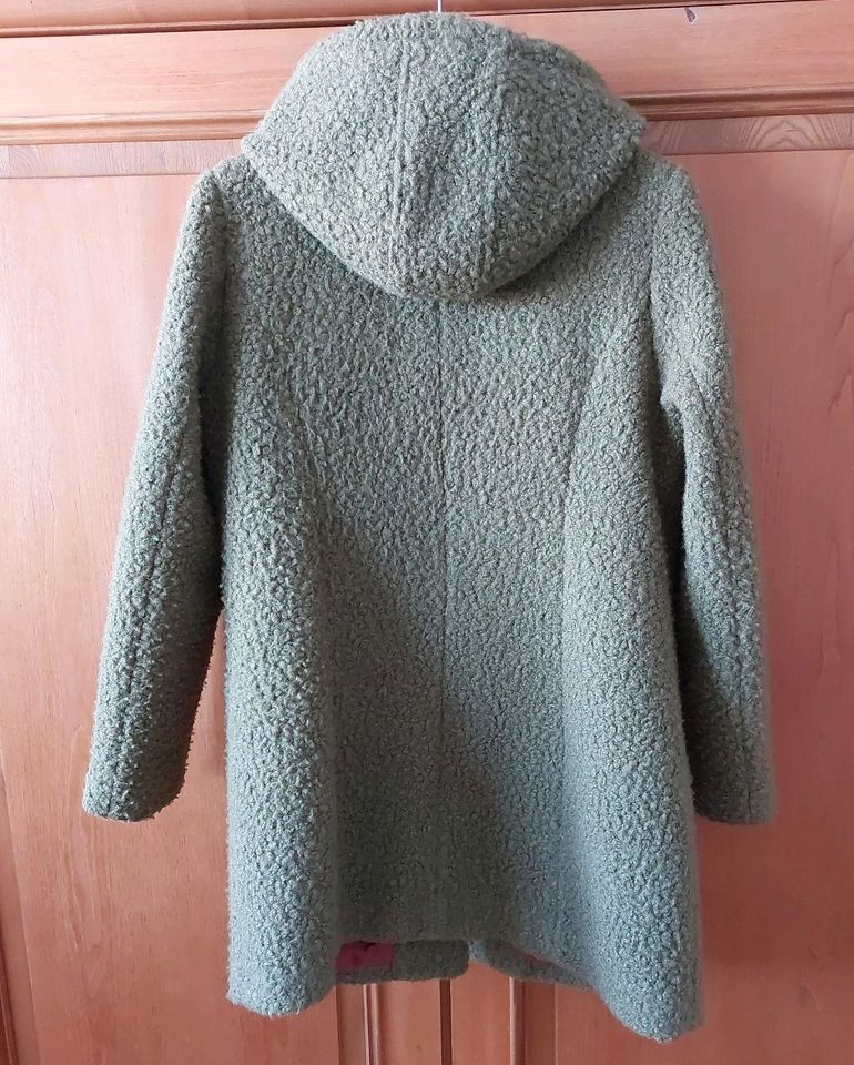 Jacke wiesengrün by LOLA PALTINGER Gr. 38 in Donaueschingen