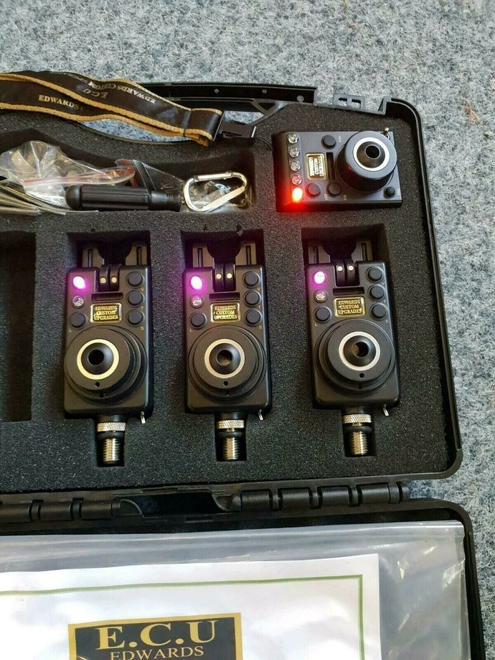 E.C.U Compact MK1 Bissanzeiger mit Purple LED 3er Set + Funkbox in Bad Bentheim