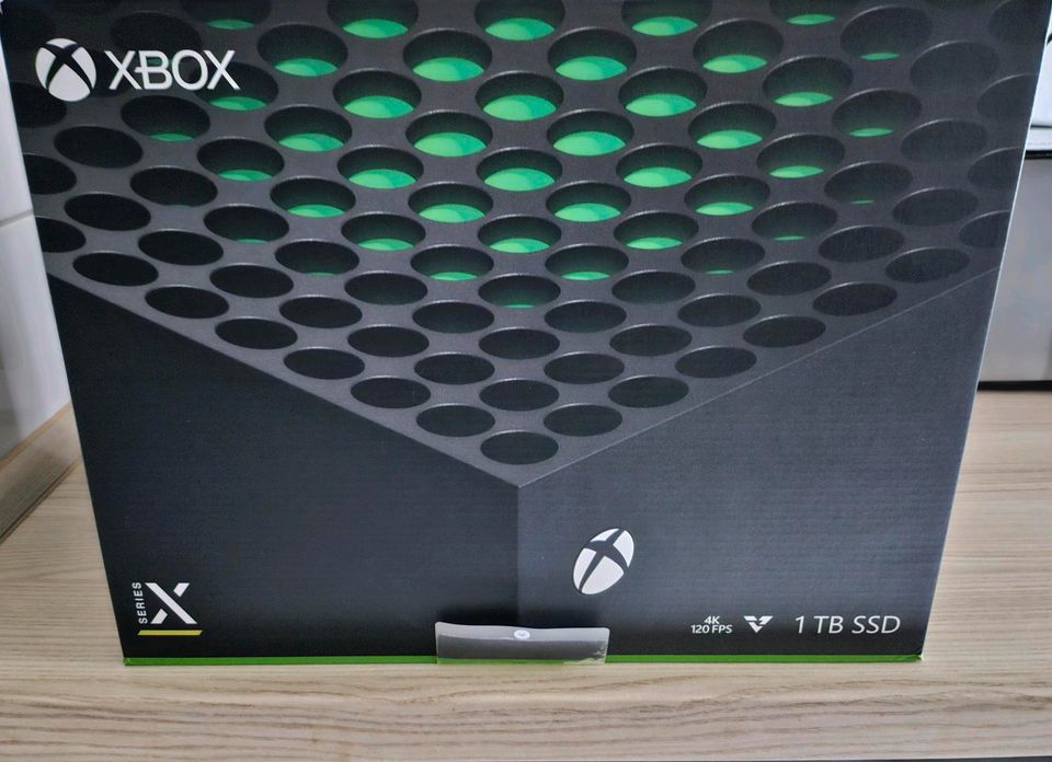 Xbox Series x 1TB Schwarz in Witten