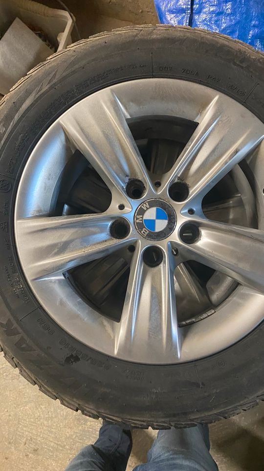 4 BMW 318 Touring Felgen mit Winterreifen 225/55 R16 - gebraucht in Remagen