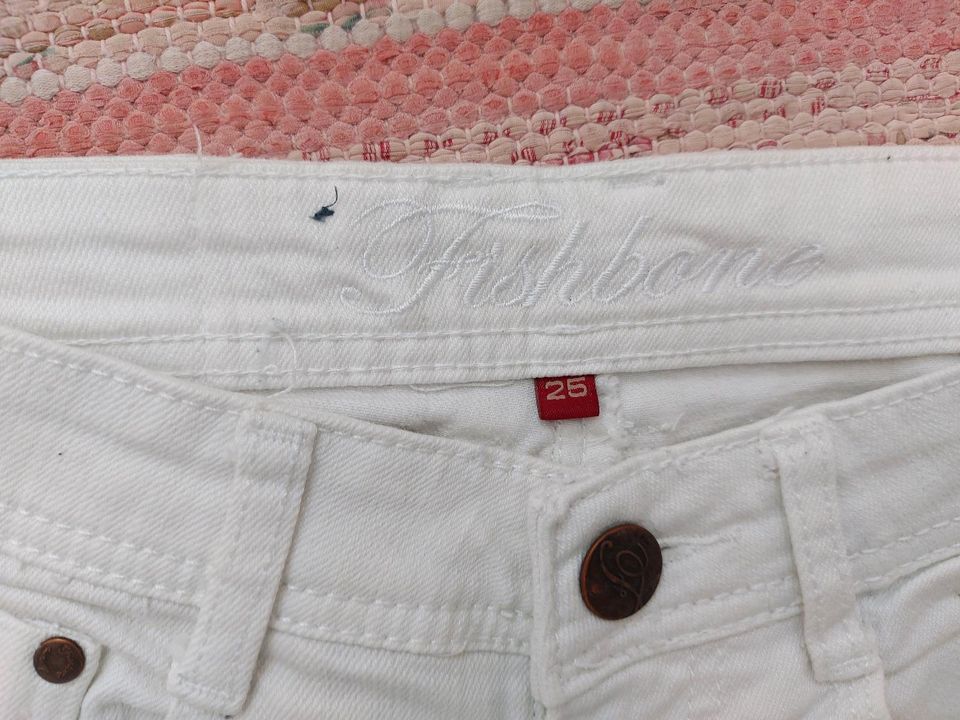 Gr 34 Fishbone Capri Hose Jeans Neu in Hüfingen