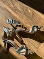 Absatzschuhe High Heels Niedersachsen - Aurich Vorschau