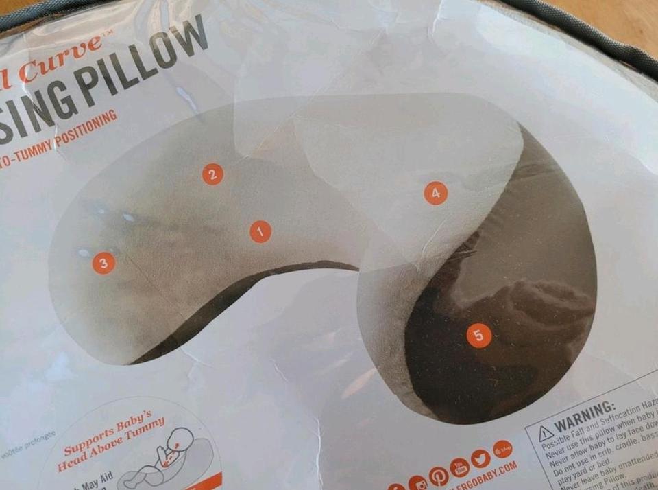 Ergobaby Stillkissen Nursing Pillow flauschig ergonomisch in Karlshuld