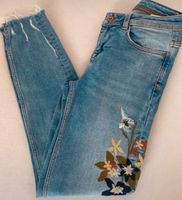 Jeans von Zara, mit Stickerei, wie neu, Gr. 34 Nürnberg (Mittelfr) - Nordstadt Vorschau