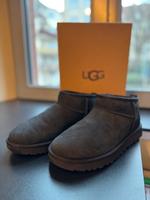 UGG- flach, schwarz, gut Rheinland-Pfalz - Bingen Vorschau