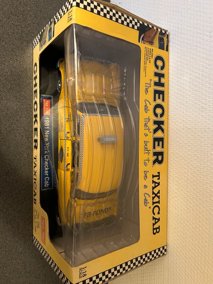 Modell Auto New York Checker Taxicab Originalverpackt 1981 in Budenheim