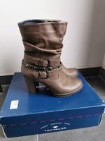 Tom Tailor Stiefeletten taupe mit Nieten Gr.38 Bayern - Ebermannstadt Vorschau