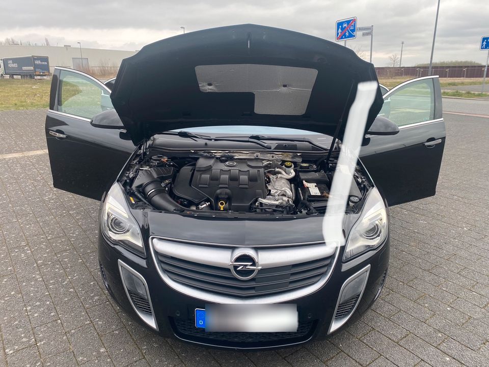 Opel Insignia OPC Unlimited in Bremen