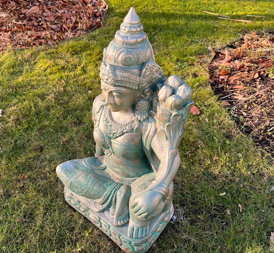 Tara Buddha 70cm Zement Ganesha Beton Gartenfigur Teichfigur in Essen