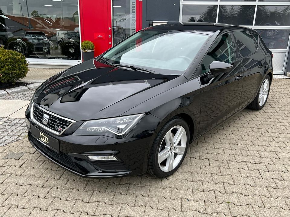 Seat Leon 1.5 TSI FR Teilleder LED PDC hinten in Heroldstatt