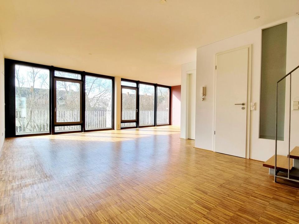 MODERN UND INDIVIDUELL. Schicke MAISONETTE-WOHNUNG im EUROPAVIERTEL in Wiesbaden