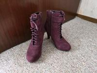 high-heal-Stiefeletten bordeaux Gr. 37 Berlin - Mahlsdorf Vorschau