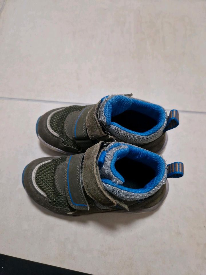 Schuhe von Goretex in Spelle