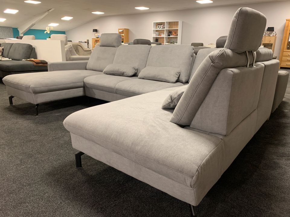 Sofa / U-Garnitur / Wohnlandschaft / U-Sofa statt 2.699€ in Westoverledingen