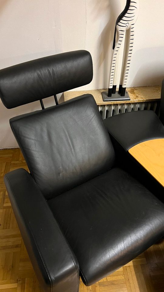 Ekornes Stressless Arion 4er Kinositzgruppe inkl. Tisch schwarz in Remshalden