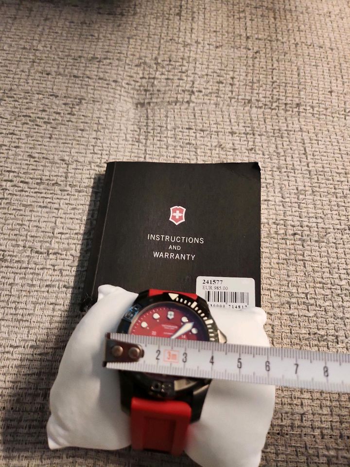 Herren Victorinox Swiss Uhrn in Dresden