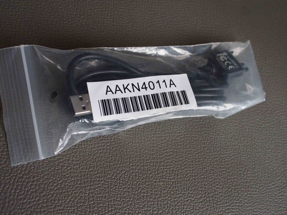 Motorola AAKN4011A USB-Kabel  - original Motorola in Oldenburg