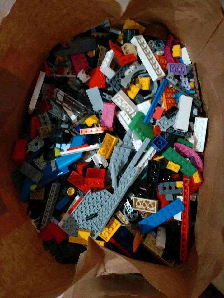 24 kg gemischtes Lego,  Anlieferung kostenlos möglich in Schkeuditz