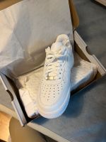 Nike Air Force 1 weiß in 40.5 Berlin - Lichterfelde Vorschau