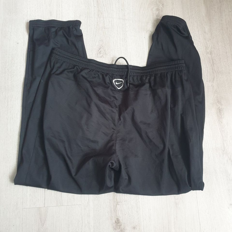 Nike Laufhose Gr,2XL Longhose Sporthose Dri Fit in Kiel