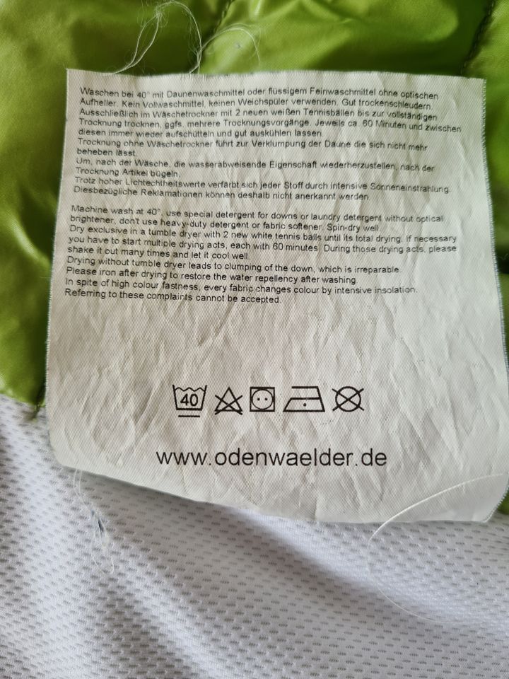 Odenwälder, Babynest, Maxi Cosi, Daunenschlafsack, Fußsack in Netphen