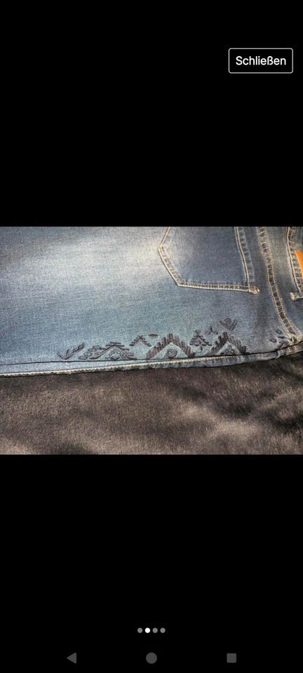 Jeans mit Strickdetail in Dortmund