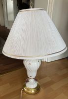 Vintage Lampe Stehlampe Tischlampe antik Keramik weiß mit Blumen Nordrhein-Westfalen - Marsberg Vorschau