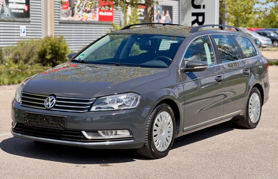 Volkswagen Passat 2.0 TDI *Automatik *Klimaaut. *Sitzheiz. in Fürstenfeldbruck