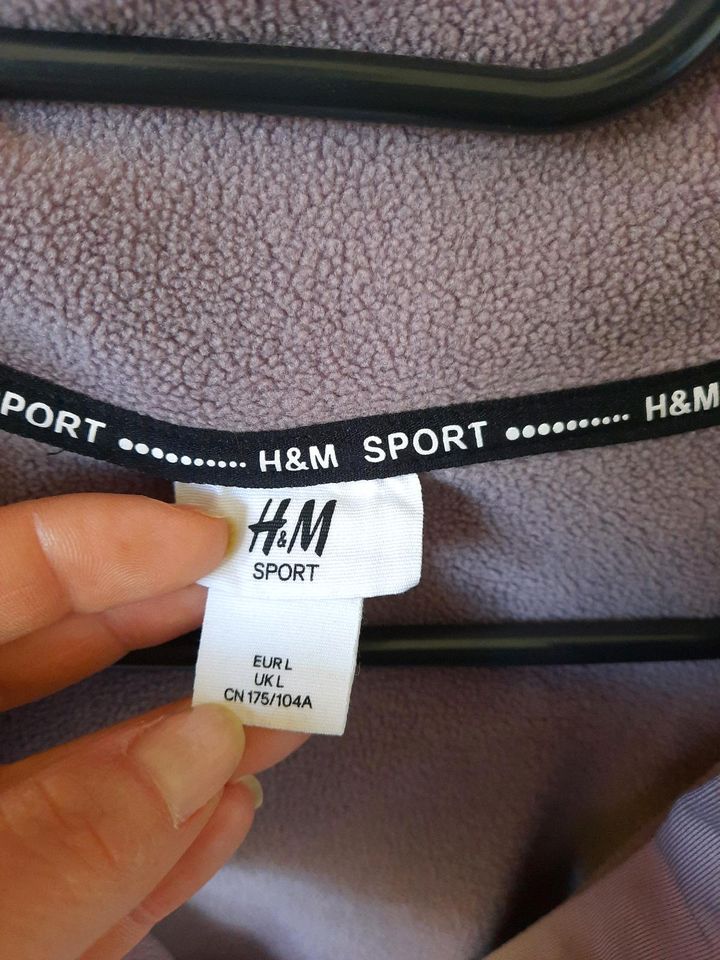 Damen Sport Funktionsjacke H&M in Seefeld