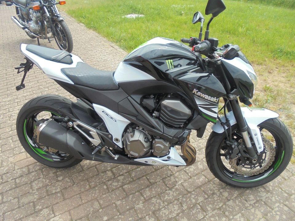 Kawasaki Z800 ABS tiefergelegt,entnehmbar auf Orig.-Höhe in Nordhausen