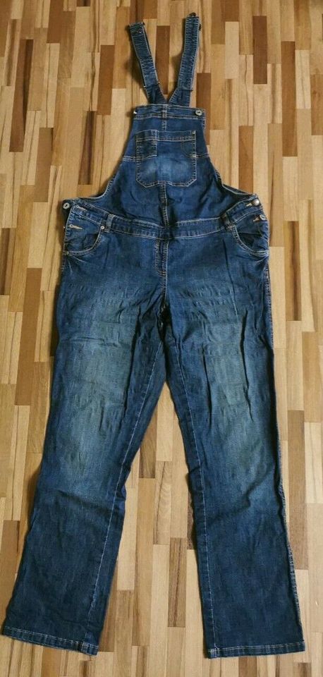 Biete Umstandshose Umstandsjeans Latzhose C&A Gr. 42 in Hannover