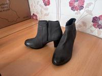 3 Schuhen zu verkaufen Nordrhein-Westfalen - Moers Vorschau