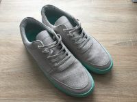 Stylische C&S Sneaker grau/mint - wie neu! Frankfurt am Main - Bornheim Vorschau