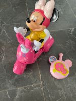 Disney IMC Toys 180673 - Minnie Mouse auf RC Scooter Nordrhein-Westfalen - Lüdenscheid Vorschau