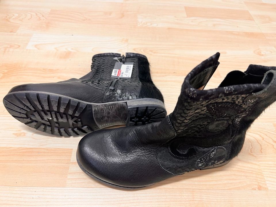 NEU Think! mega tolle Leder Stiefel Gr. 37 in Neufahrn