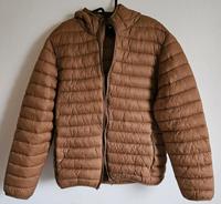 Dünne Daunenjacke (Regenjacke, Wanderjacke) Braun Gr. L Sachsen - Coswig Vorschau