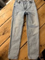 Sehr schöne Jeans von Zara Gr. 32 Nordrhein-Westfalen - Elsdorf Vorschau