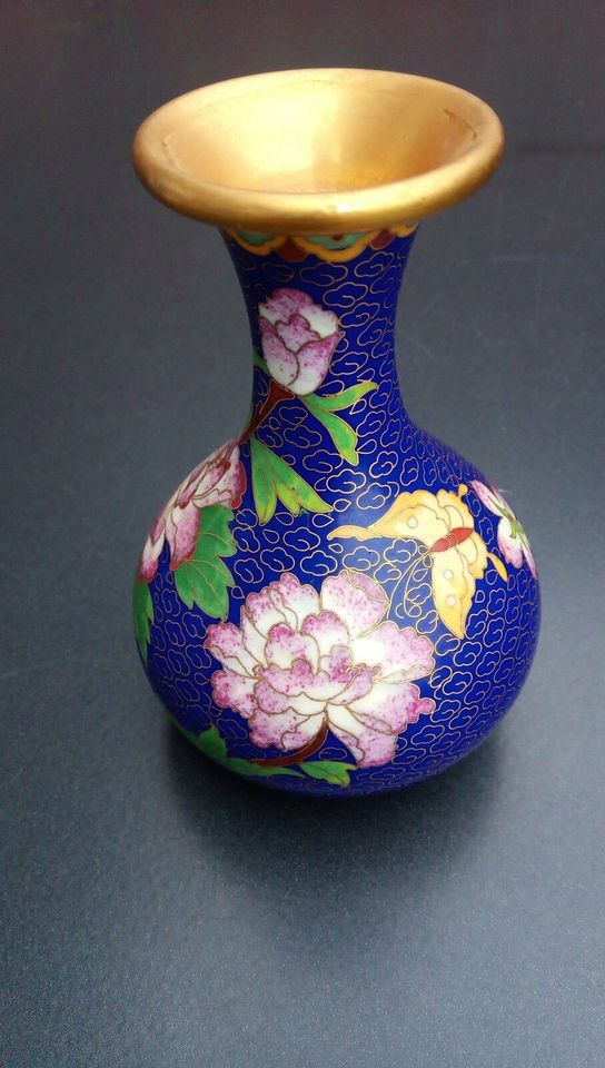 Chinesische Cloisonné-Vase dunkelblau in Nörvenich