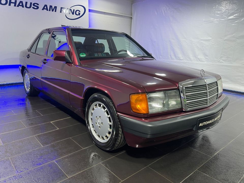 Mercedes-Benz 190 E 1.8 Autom. Avantgarde rosso SHD TEMPOMAT in Ratingen