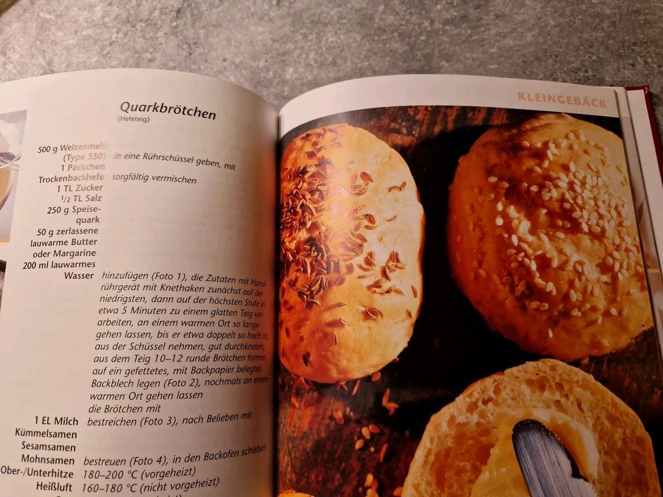 Dr. Oetker Grundbackbuch in Aichach