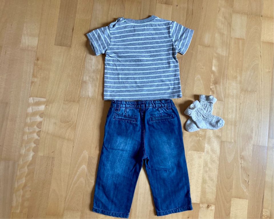 Baby Jungen Set Staccato Jeans Toplino T-Shirt Gr. 74 plus Socken in Burgsalach