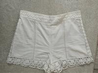 Zara weiße Shorts Gr XXL 44 Niedersachsen - Ganderkesee Vorschau