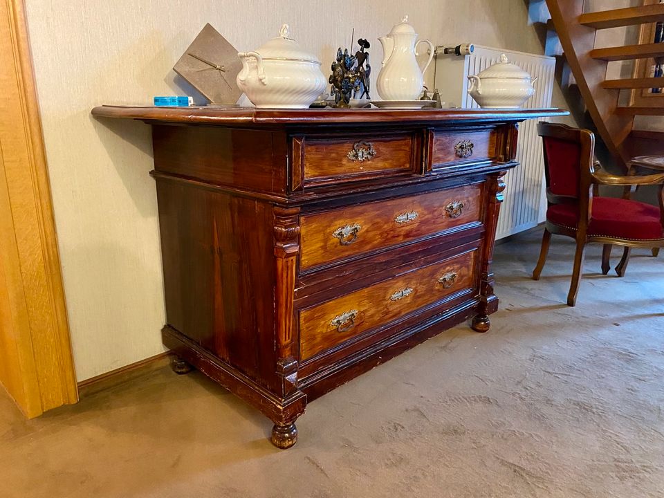 Antike Kommode Sideboard Schrank in Marktsteft