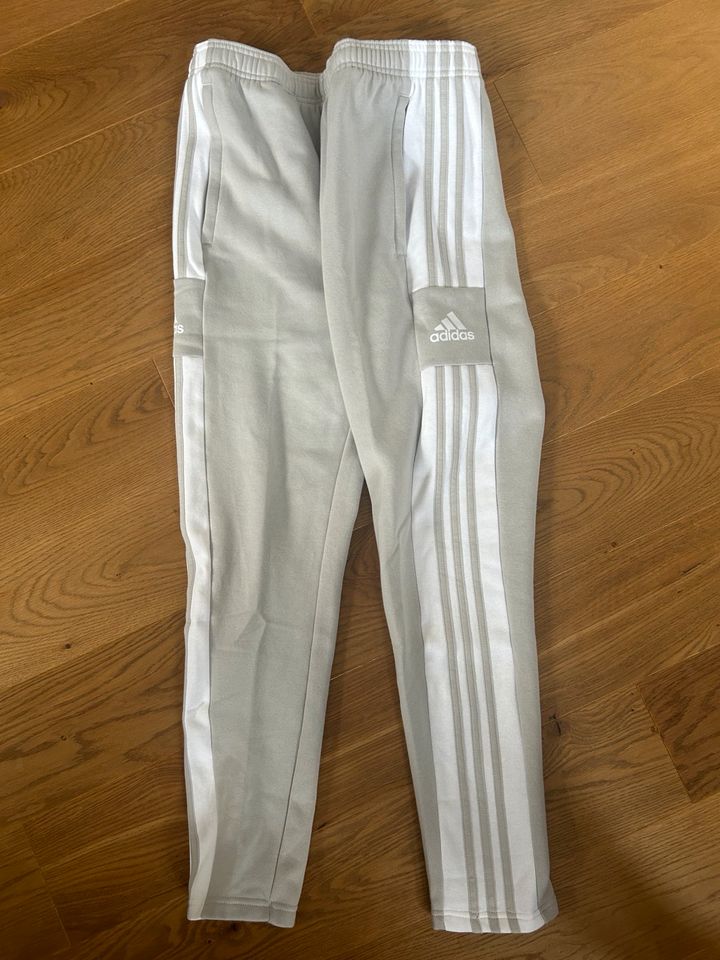 Adidas Jogginghose Größe M Neu beige in Nottuln