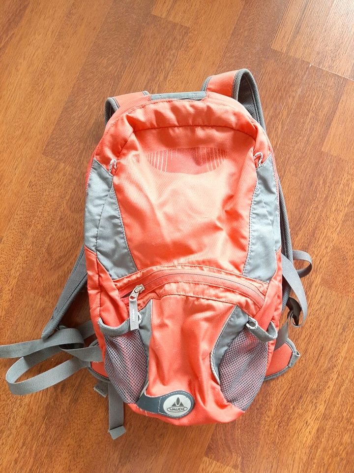 Vaude Rucksack Aquarius 7+3  Wander Camping Radfahren in Linz am Rhein